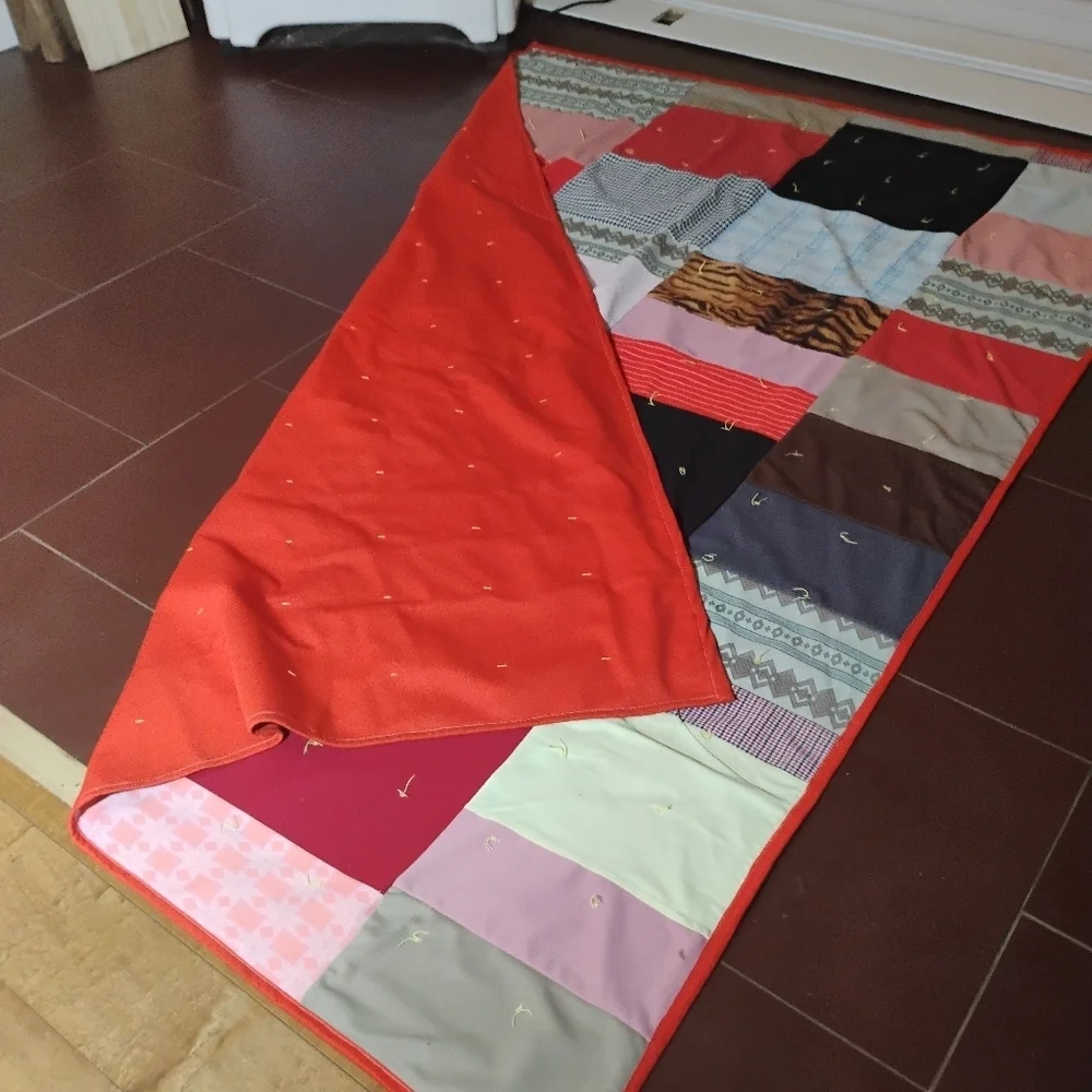 Vintage Handmade Patchwork Quilt –Colorful Scrap Fabric Throw Blanket, 62x89. G‌
